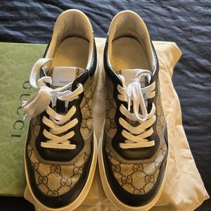 Gucci Mens GG sneakers